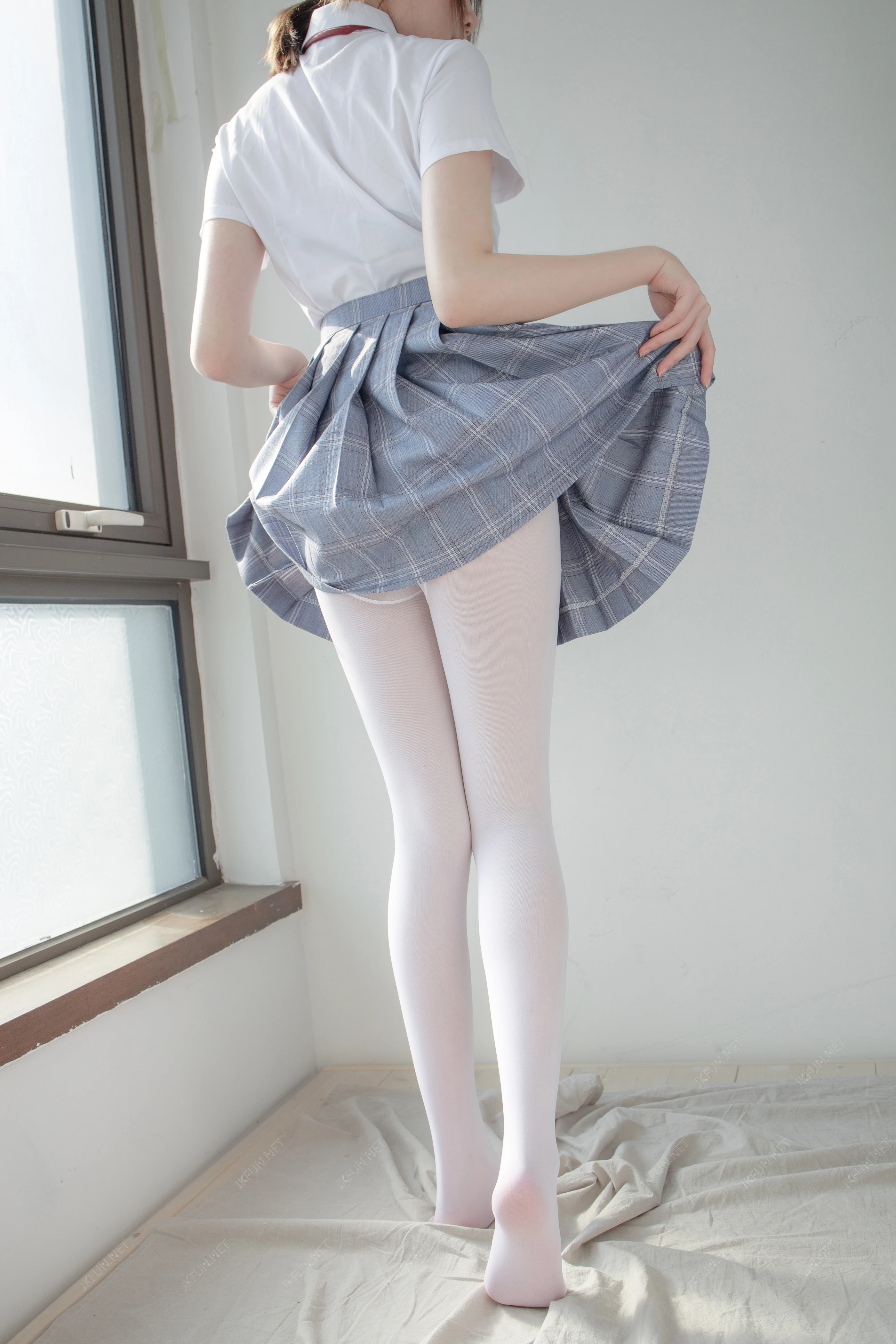 森萝财团 [JKFUN-002] Aika 可爱学妹丝足 [230P 1V]插图9
